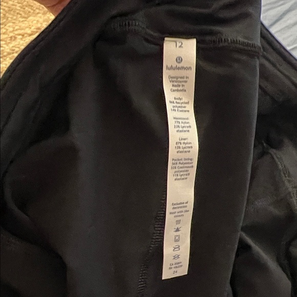 Lululemon Athletica Black and Gray Skirt - Picture 5 of 7